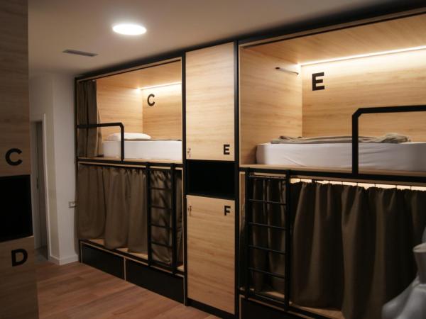 Hostel Stadion - Zadar : photo 1 de la chambre lit dans dortoir 6 lits