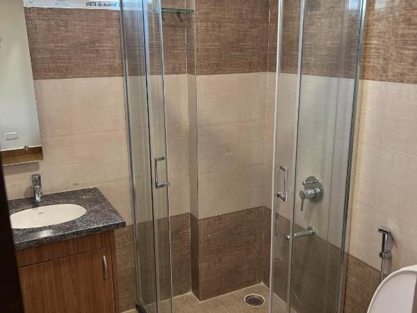 Palladium Luxury Suites Financial District Unit I : photo 5 de la chambre studio avec balcon