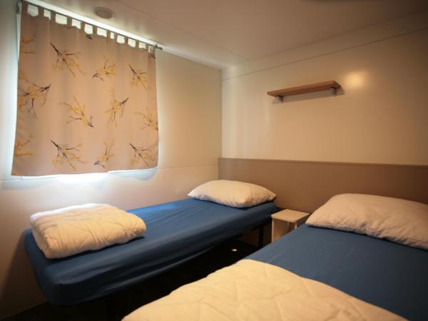 Camping Adria Mobile Homes Lanterna : photo 9 de la chambre mobile home 2 chambres