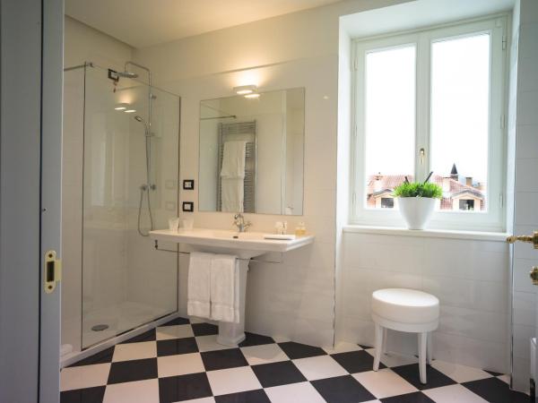 Turin Palace Hotel : photo 4 de la chambre chambre quadruple