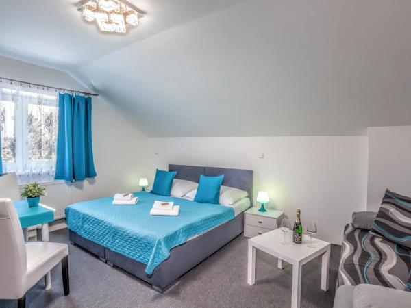 Elendris - Ubytování u kostela : photo 2 de la chambre chambre familiale avec baignoire