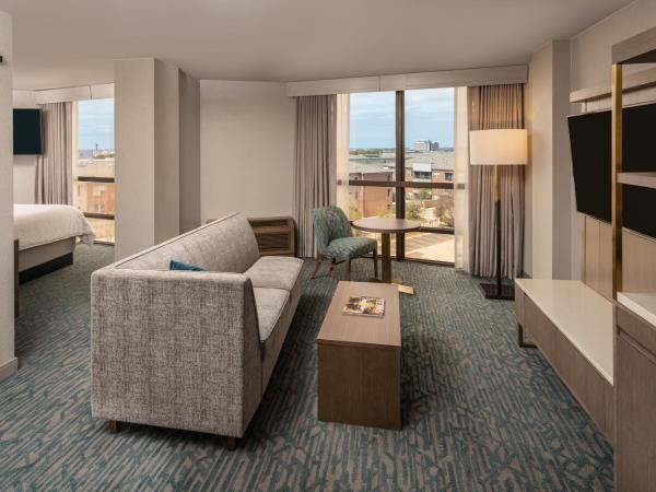 Sheraton Dallas Hotel by the Galleria : photo 2 de la chambre suite junior lit king-size Étage club