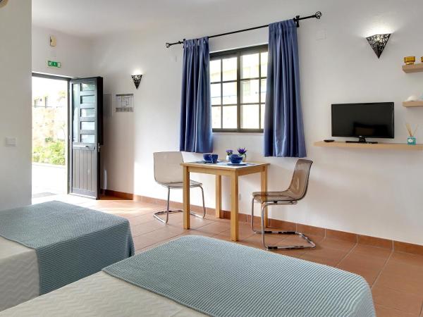 Apartamentos Turisticos Novochoro : photo 5 de la chambre studio