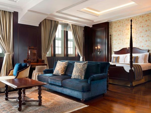 The Hermitage, A Tribute Portfolio Hotel, Jakarta : photo 2 de la chambre presidential, dining area, 1 bedroom presidential suite