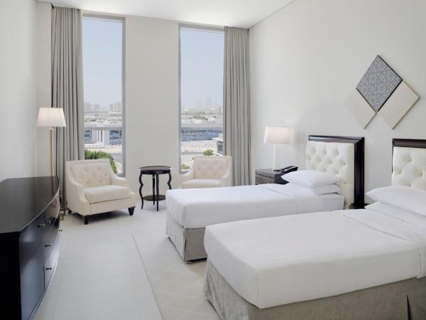 Delta Hotels by Marriott Dubai Investment Park : photo 3 de la chambre superior twin room with shuttle bus to jbr beach and various shopping malls