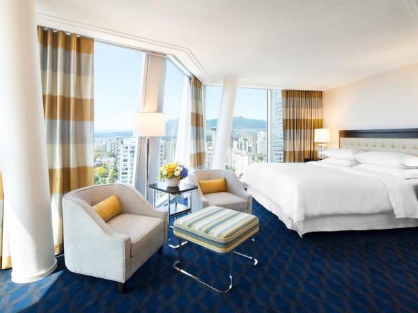 Sheraton Vancouver Wall Centre : photo 2 de la chambre grande chambre d'angle avec lit king-size