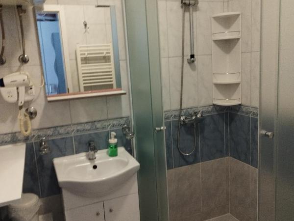 Apartments and Rooms PUNTA : photo 3 de la chambre chambre double supérieure - vue sur mer