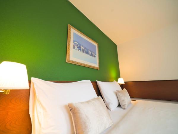 Tulip Inn Beaulieu Lausanne : photo 9 de la chambre chambre lit king-size standard