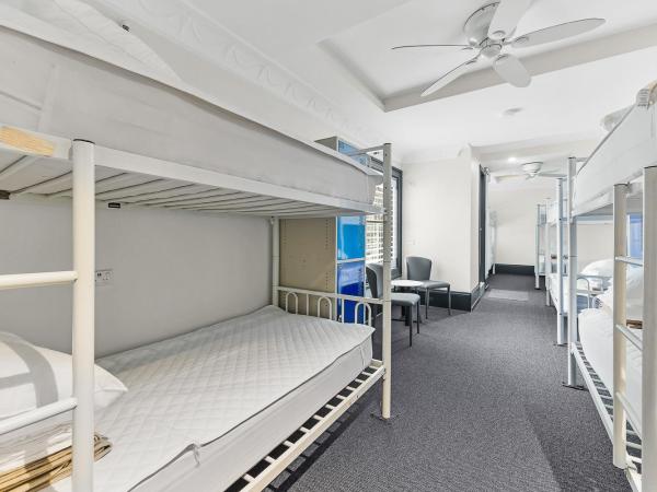 London Plane Backpackers : photo 5 de la chambre bunk bed in mixed dormitory room (ages 18-40 years only)