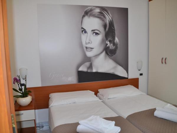 Hotel Villa del Parco : photo 8 de la chambre chambre double ou lits jumeaux standard