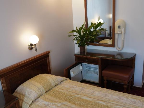 Balasca Hotel : photo 2 de la chambre chambre triple standard