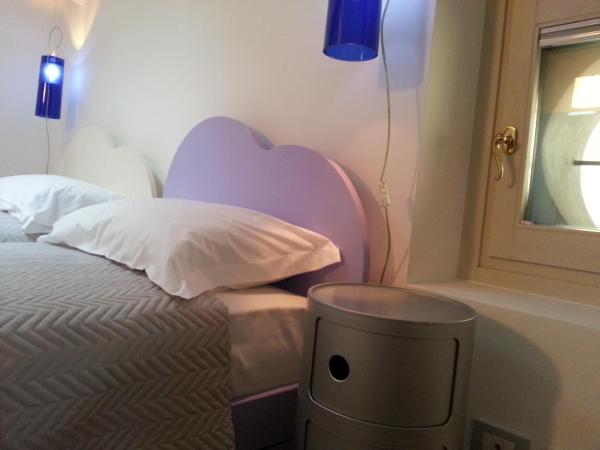 B&B Bergamo Alta : photo 7 de la chambre chambre lits jumeaux avec salle de bains commune