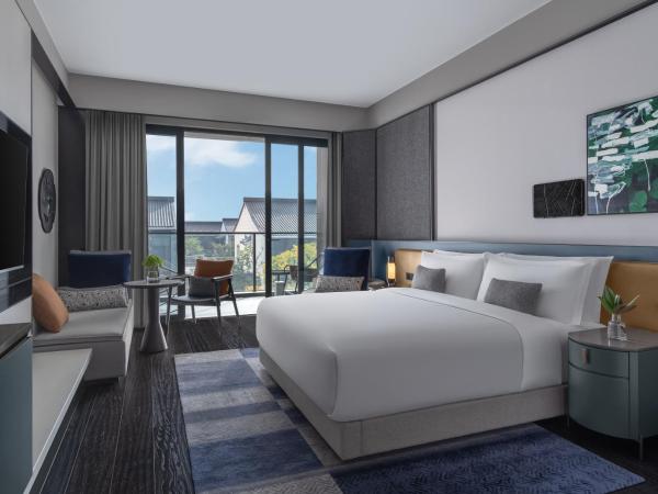 Kimpton Bamboo Grove Suzhou, an IHG Hotel : photo 1 de la chambre 1 king essential garden river view