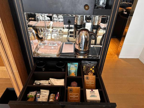 Grand Hyatt Gurgaon : photo 5 de la chambre chambre lit king-size - accès au club