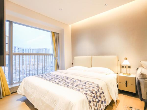 Canopy Executive Apartments - Shenzhen Futian Center : photo 5 de la chambre studio avec balcon 