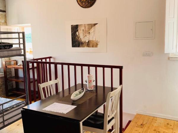 Kingslanding Old Town Hostel : photo 2 de la chambre lit dans dortoir mixte de 6 lits