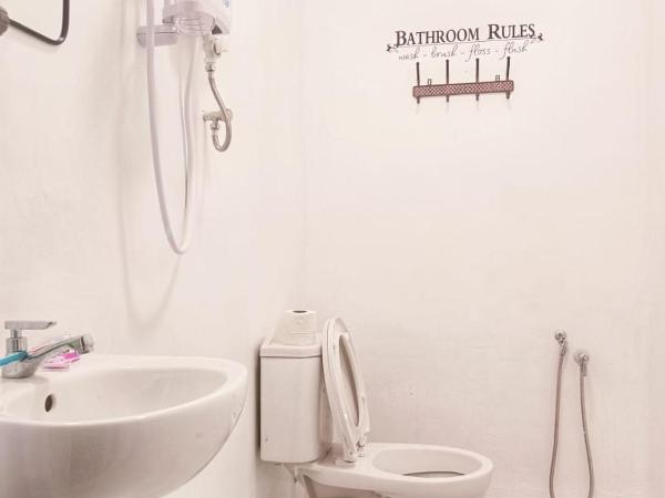 246housecafe : photo 2 de la chambre chambre familiale