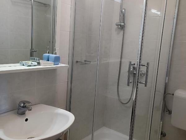 Rooms Lux : photo 7 de la chambre chambre double deluxe avec balcon - vue sur mer