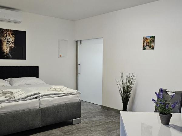 Apartmány Venuše : photo 3 de la chambre suite lit king-size