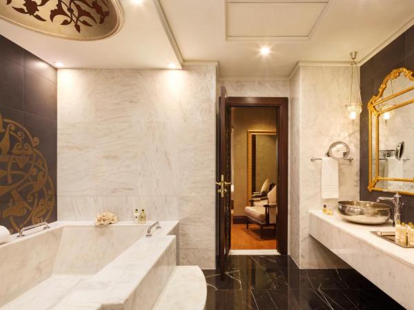 Jumeirah Zabeel Saray Dubai : photo 4 de la chambre suite impériale 1 chambre - accès au club incluant petit-déjeuner, goûter, cocktails en soirée et boissons sans alcool