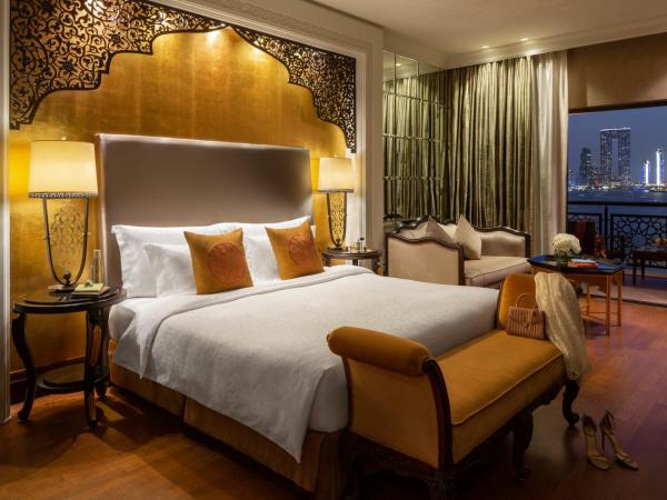 Jumeirah Zabeel Saray Dubai : photo 3 de la chambre suite 2 chambres lit king-size - balcon - accès au club incluant petit-déjeuner, goûter, cocktails en soirée et boissons sans alcool