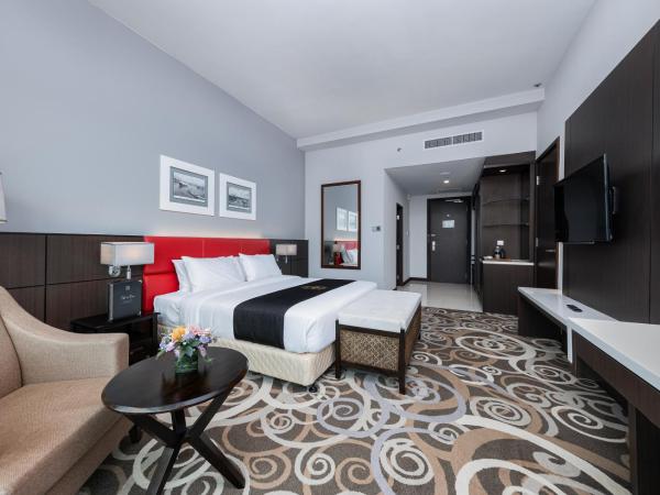 Raia Hotel & Convention Centre Kuching : photo 3 de la chambre suite familiale