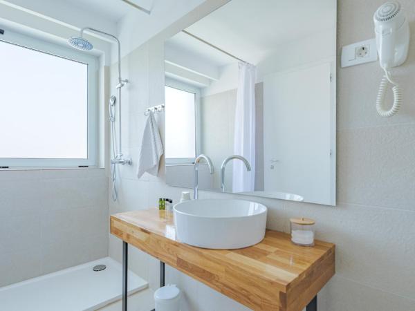 Monvidal by Bura Hotels - Adults Only : photo 5 de la chambre chambre lit king-size deluxe