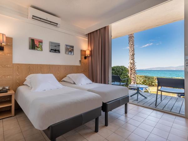 Hôtel Propriano Arena Bianca : photo 1 de la chambre chambre double - vue sur mer