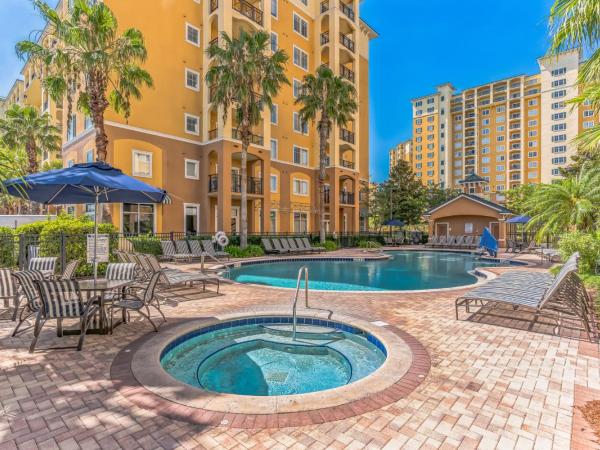 Pirate Ship Resort Condo : photo 1 de la chambre appartement avec balcon