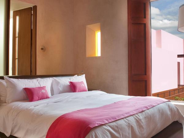 Rosas & Xocolate Boutique Hotel and Spa Merida, a Member of Design Hotels : photo 2 de la chambre suite - vue sur piscine