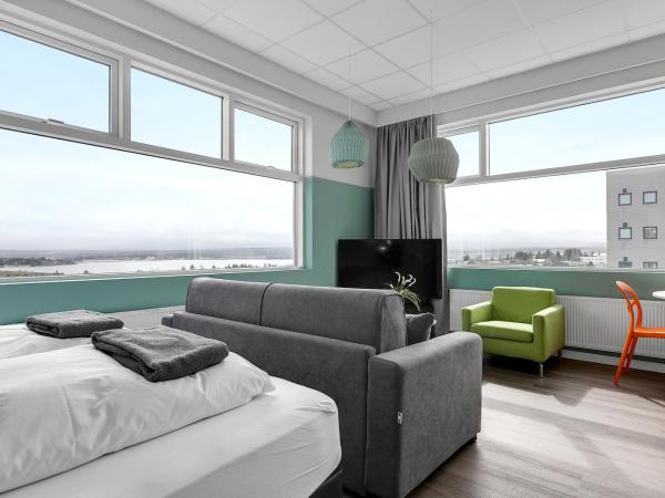 Icelandic Apartments by Heimaleiga : photo 2 de la chambre appartement avec vue sur la montagne
