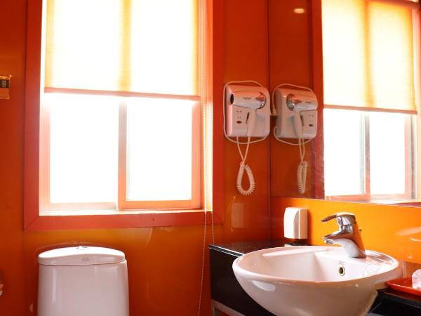 岭南佳园连锁酒店广州北京路步行街农讲所地铁站店 : photo 4 de la chambre chambre standard lit queen-size