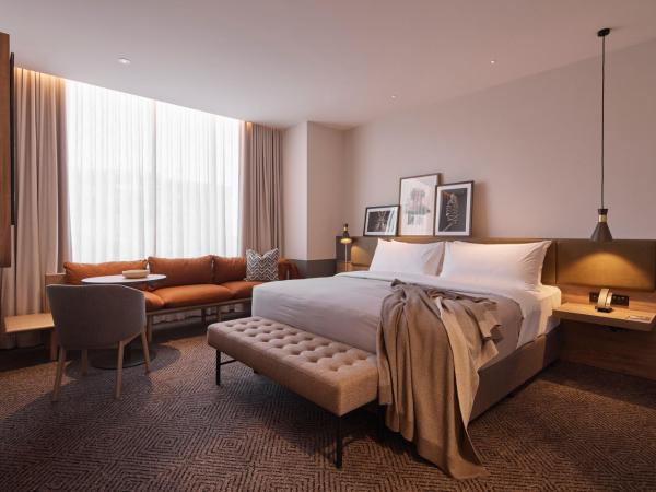 Rydges Melbourne : photo 1 de la chambre hébergement d'angle avec lit king-size