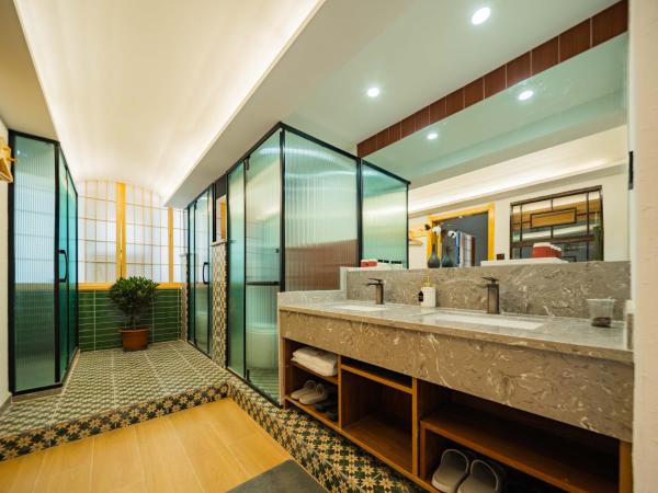 Joke Inn : photo 9 de la chambre courtyard view comfort two-bedroom suite - anfu