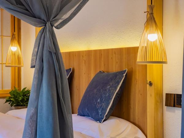 Joke Inn : photo 10 de la chambre walled city view bathtub suite - hanguang