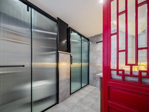 Joke Inn : photo 6 de la chambre duplex atrium view suite - anshang