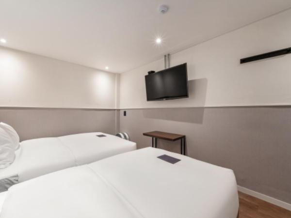 Just Stay Hotel : photo 2 de la chambre chambre double familiale