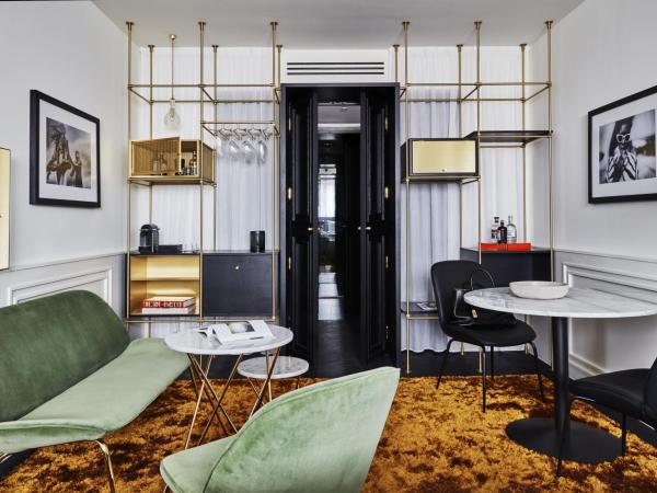 Roomers Munich, Autograph Collection : photo 3 de la chambre chambre premium deluxe 1 lit king-size