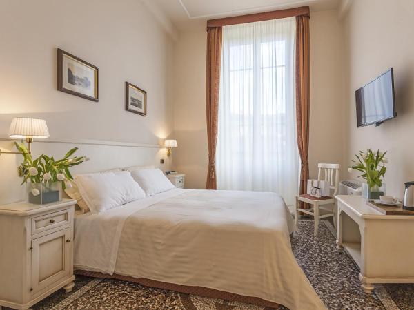 Hotel Astro Mediceo : photo 5 de la chambre chambre double ou lits jumeaux