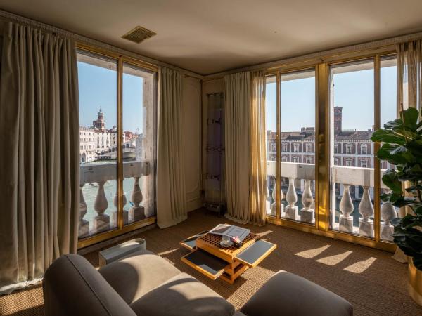 The Venice Venice Hotel : photo 4 de la chambre chambre lit king-size - vue sur grand canal