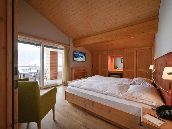 Romantik Hotel Schweizerhof : photo 4 de la chambre suite 2 chambres supérieure - vue sur l'eiger