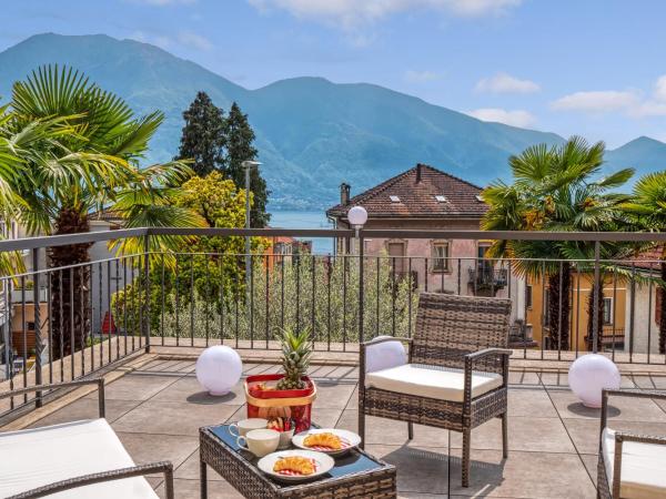 Villa by @ Home Hotel Locarno : photo 8 de la chambre chambre double deluxe avec balcon