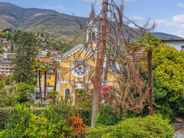 Villa by @ Home Hotel Locarno : photo 10 de la chambre chambre double deluxe avec balcon