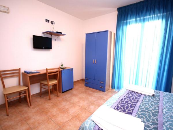 Hotel Alguer : photo 2 de la chambre chambre double