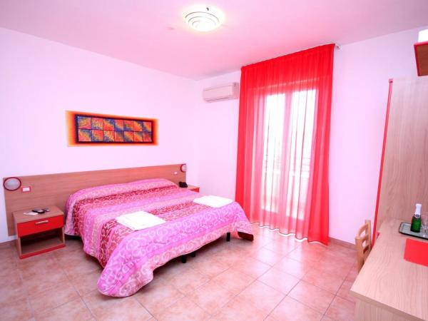 Hotel Alguer : photo 8 de la chambre chambre double