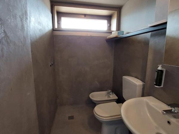 'RE-Dama Hostel : photo 6 de la chambre chambre double avec terrasse