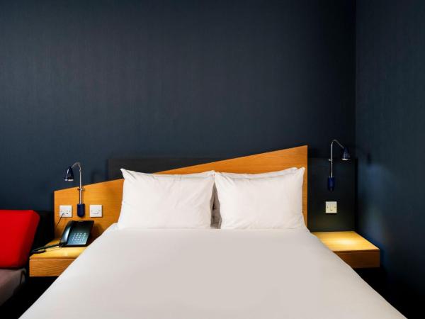 Holiday Inn Express - Glasgow - City Ctr Riverside, an IHG Hotel : photo 6 de la chambre chambre double avec canapé-lit