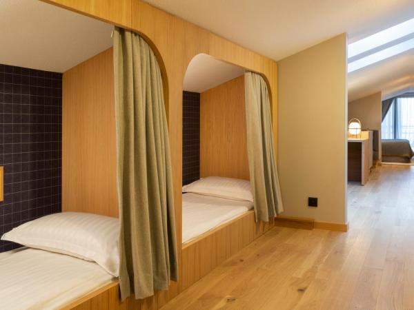 Heliopic Hotel & Spa : photo 2 de la chambre chambre familiale (2 adultes + 2 enfants) - mansarde 