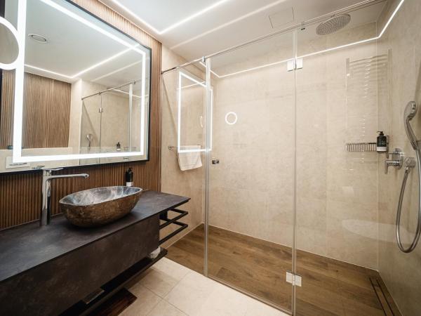 Rysy Boutique Hotel : photo 4 de la chambre executive apartment with jacuzzi and mountain view