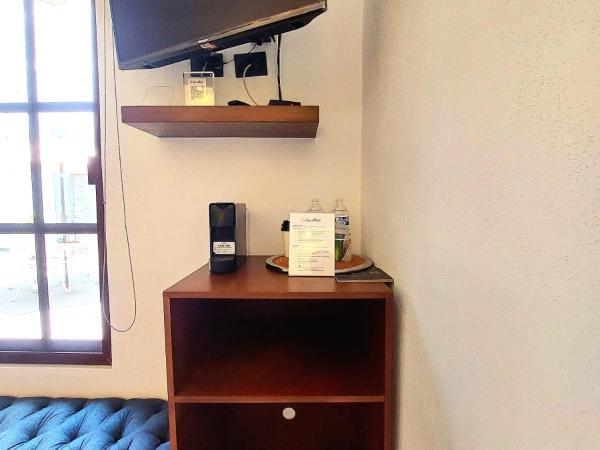 Casa Allende Morelia : photo 3 de la chambre chambre lit king-size deluxe